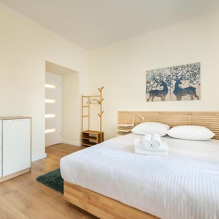 Ochota Sunny Apartment Varşova Dış mekan fotoğraf